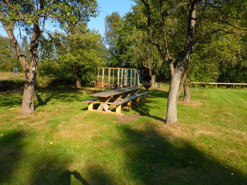 บุนเทส โมร์ Bed & Breakfast Grasberg ภายนอก รูปภาพ