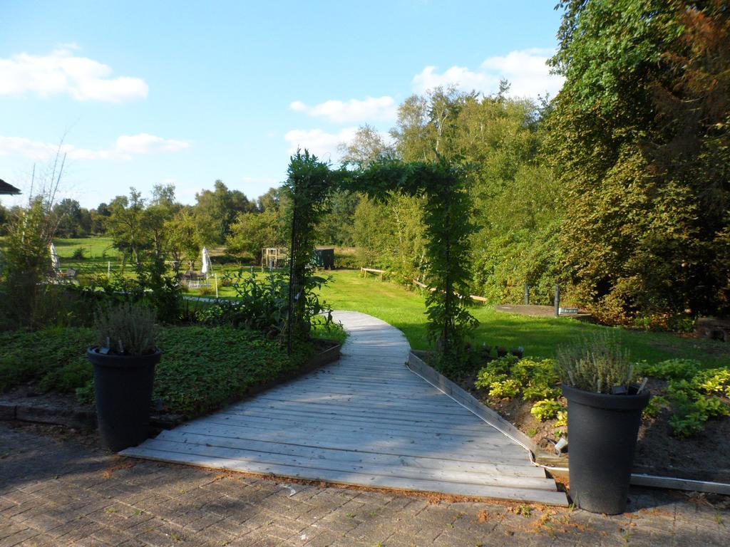บุนเทส โมร์ Bed & Breakfast Grasberg ภายนอก รูปภาพ